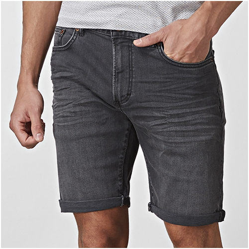 Svarta jeans shorts herr