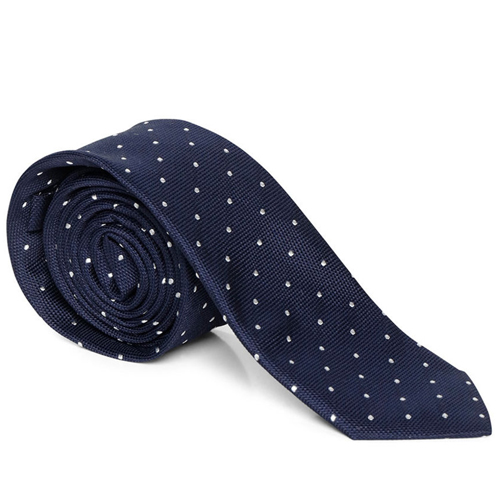 blå prickig slips till mörkblå kostym